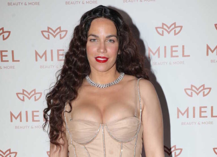 Το τρυφερό βίντεο της Κατερίνας Στικούδη από τις διακοπές της μαζί με τα παιδιά της