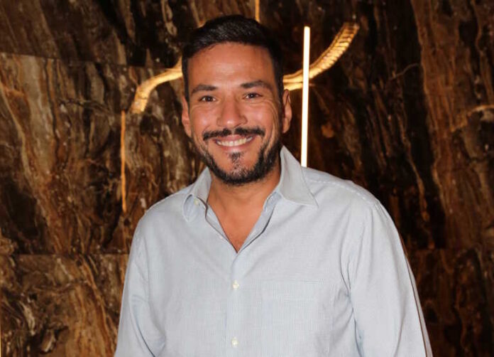 Η τρυφερή εξομολόγηση του Κώστα Τσουρού για τους γονείς του: «Μαμά και μπαμπά, σας ευχαριστώ για όλα»