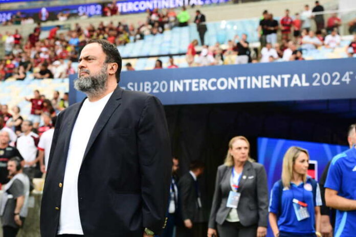 Μαρινάκης: «Δεν θέλω να βλέπω σκυμμένα κεφάλια, στο μέλλον θα κατακτήσετε αμέτρητους τίτλους με τον Ολυμπιακό»