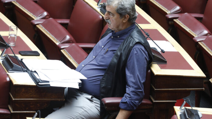 Πολάκης: Νέα ανάρτηση – Διαγραφή και από τον ΣΥΡΙΖΑ ζητά η ΝΔ