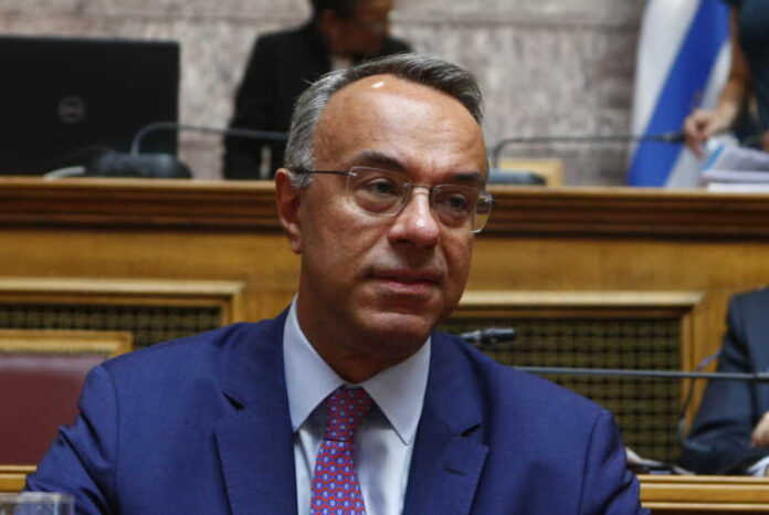 Σταϊκούρας: Σήμερα υπογράφεται η σύμβαση για 300 λεωφορεία με leasing