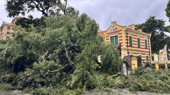 Βιετνάμ: Στους 82 αυξήθηκαν οι νεκροί από τον τυφώνα Γιάγκι