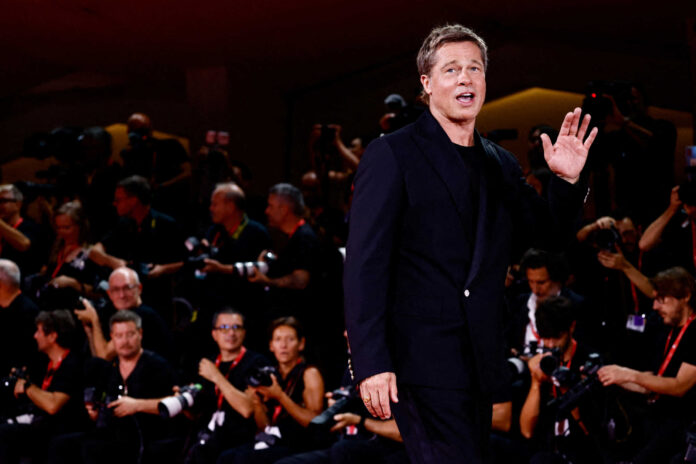 Χαμός στα social media με το πρησμένο πρόσωπό του στο φεστιβάλ της Βενετίας