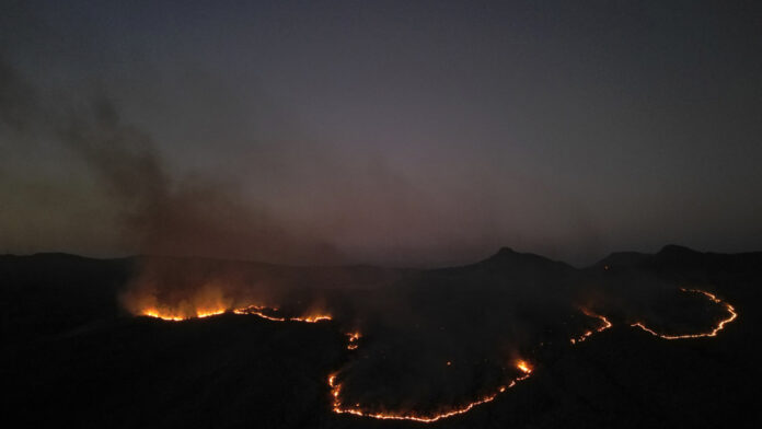Πυρκαγιές στην Κολομβία: Πάνω από 90.000 στρέμματα στάχτη