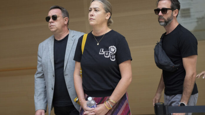 Γαλλία: «Για μένα, υπάρχει το πριν και το μετά, η ζωή μου γύρισε ανάποδα» λέει η κόρη της Ζιζέλ