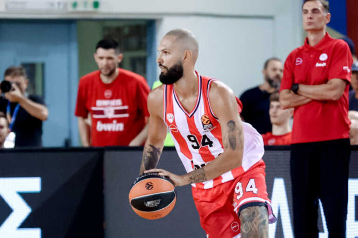 Ολυμπιακός – Βίρτους Μπολόνια 78-66: Οι «ερυθρόλευκοι» στον τελικό του IBT Crete με «καυτό» Πίτερς, ανεπίσημο ντεμπούτο για Εβάν Φουρνιέ