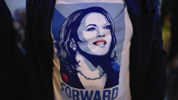 Η Τέιλορ Σουίφτ έμπνευση για τα νέα συνθήματα της Κάμαλα Χάρις