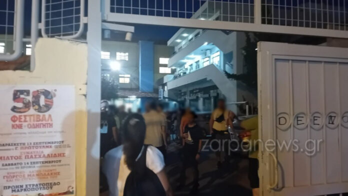 Αιματηρή συμπλοκή σε σχολείο στα Χανιά – Εξωσχολικοί μαχαίρωσαν μαθητή