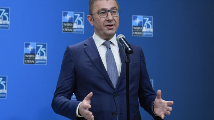 Βόρεια Μακεδονία: Ο Χρίστιαν Μίτσκοσκι επανέλαβε ότι θα αποκαλεί τη χώρα του «Μακεδονία»