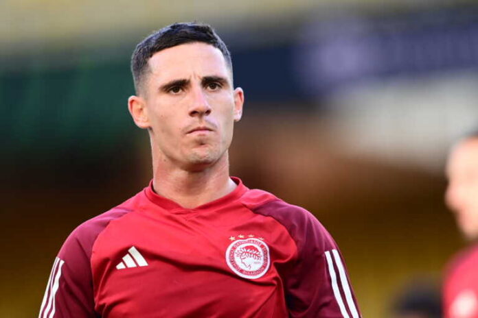 Ποντένσε στους φίλους του Ολυμπιακού: «Αισθάνομαι ότι σας απογοητεύω, αξίζετε περισσότερα από μένα»