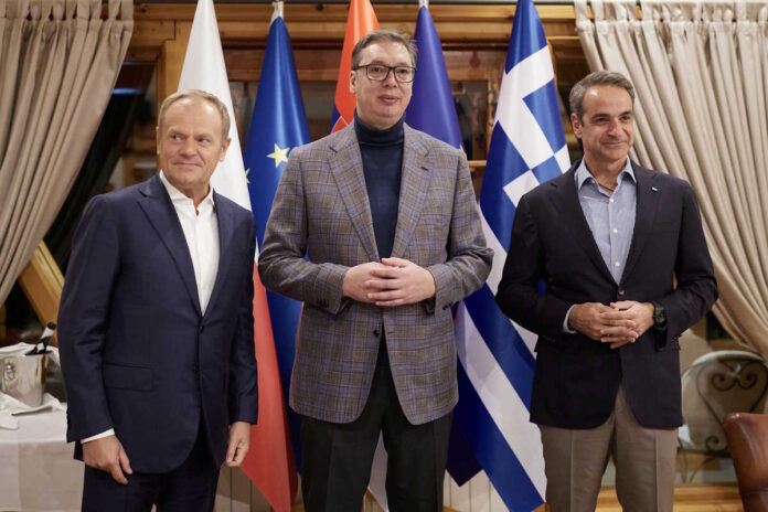 Δείπνο Μητσοτάκη, Βούτσιτς, Τουσκ στο Βελιγράδι