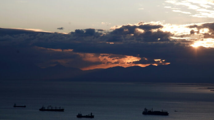 Καιρός: Γενικά αίθριος, με τοπικές νεφώσεις στη νησιωτική χώρα