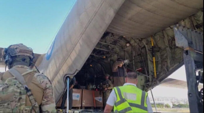 ΥΠΕΞ: Ανθρωπιστική βοήθεια απέστειλε η Ελλάδα με C-130 στον Λίβανο