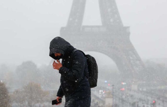 «Ελλάδα» απειλείται να πάθει η Γαλλία: Oι αγορές βλέπουν το χρέος της σαν το ελληνικό το 2010