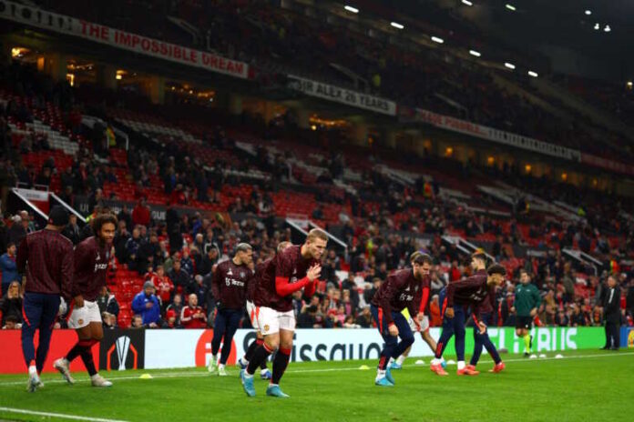 Μάντσεστερ Γιουνάιτεντ – ΠΑΟΚ live: «Δυνατή» η εξέδρα των Θεσσαλονικέων στο «Ολντ Τράφορντ»