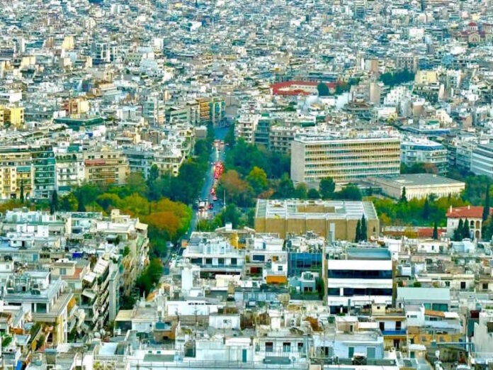 Δυσκολεύονται οι Έλληνες να βρουν προσιτά σπίτια στην Αθήνα – Τι συμβαίνει με τους ξένους