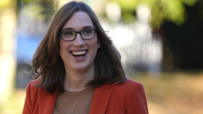 ΗΠΑ: Το Κογκρέσο ξεσπά για το νομοσχέδιο που στοχεύει τρανς μέλος του