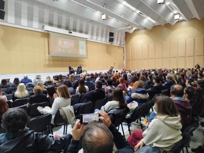 Jo Nesbo: Ουρές στη Θεσσαλονίκη για ένα αυτόγραφο του συγγραφέα