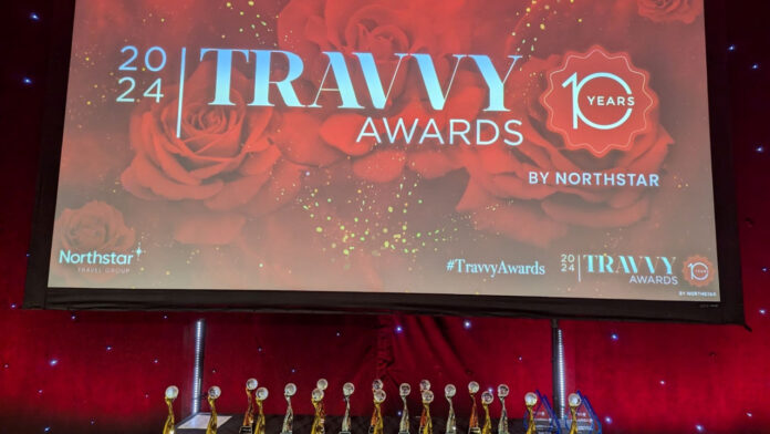 Travvy Awards 2024: Σάρωσε» η Ελλάδα στα αμερικανικά… Όσκαρ του Τουρισμού