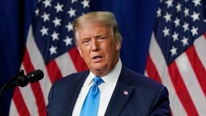 Συνελήφθη άνδρας που κατηγορείται ότι απείλησε να σκοτώσει τον Τραμπ