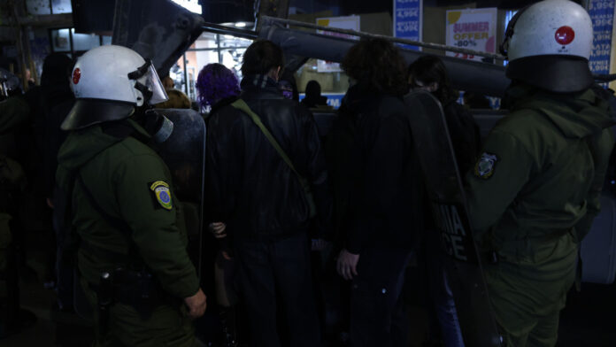 Θεσσαλονίκη: Διώξεις στους 109 συλληφθέντες των επεισοδίων