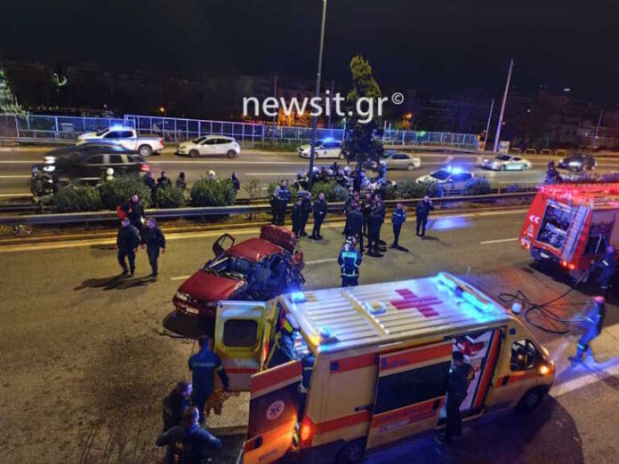 Σοκαριστικό τροχαίο στον Κηφισό μετά από καταδίωξη – Ουρές χιλιομέτρων, εικόνες από το σημείο