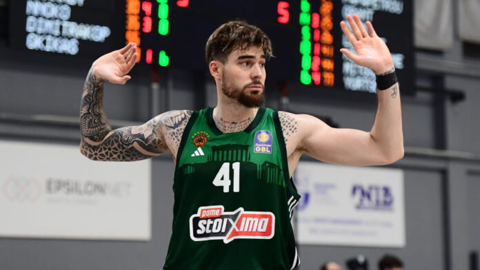 Παναθηναϊκός: Το δραματικό φινάλε με το τρίποντο νίκης του Χουάντσο για τους «πράσινους»