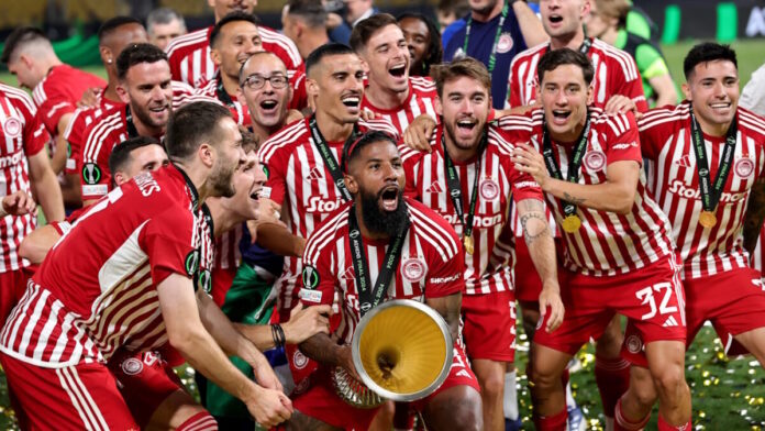 Η ομάδα του Ολυμπιακού αναδείχτηκε κορυφαία για το 2024 από τον ΠΣΑΤ