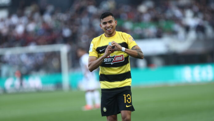 Ο Πινέδα έχει δεχτεί πρόταση από την Τσίβας γράφουν στο Μεξικό