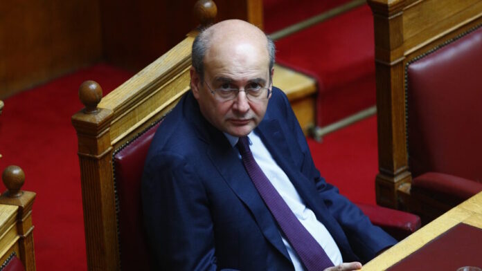 Χατζηδάκης: Προσεχώς υποχρεωτικό IRIS για όλους