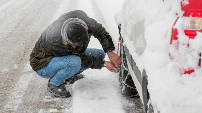 Χιόνια στα ορεινά της Μακεδονίας – Πού χρειάζονται αντιολισθητικές αλυσίδες