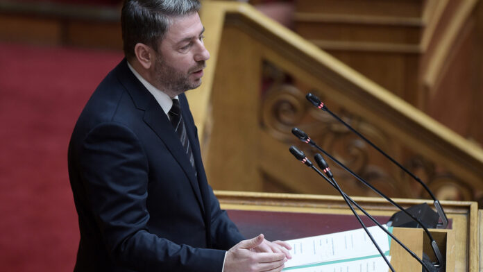 Σήμερα η συνάντηση Μητσοτάκη – Ανδρουλάκη: Τα όπλα στη φαρέτρα του προέδρου του ΠΑΣΟΚ και οι στόχοι