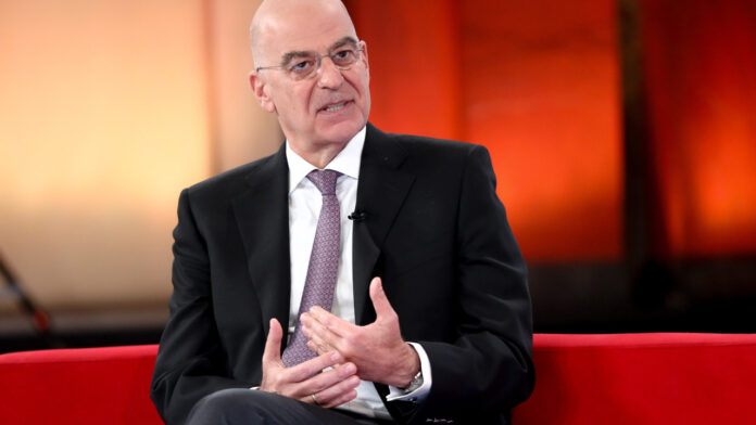 Ν. Δένδιας: Να αναδείξουμε τις εγχώριες δυνατότητες της αμυντικής βιομηχανίας