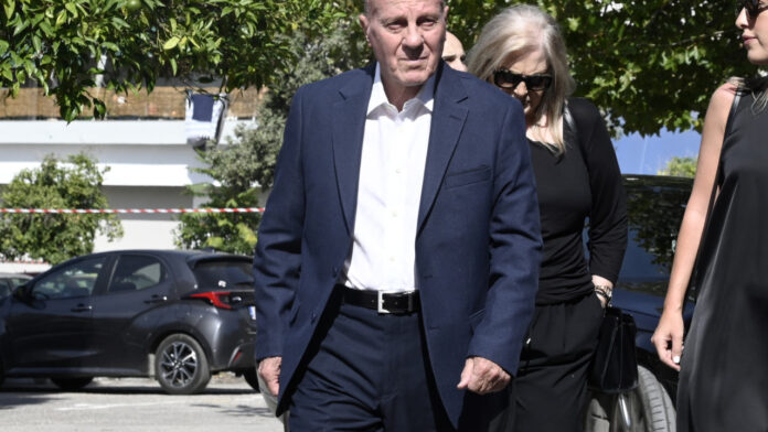 Μίμης Δομάζος: Το συγκινητικό «αντίο» στον Νίκο Σαργκάνη