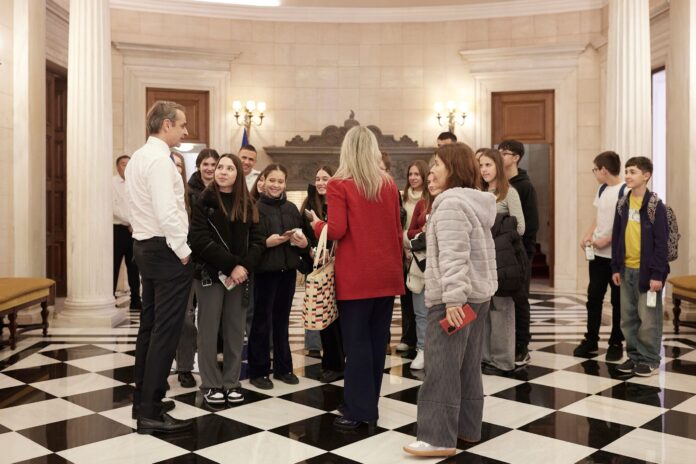 Μην είστε μονίμως «κολλημένοι» σε μία εφαρμογή κινητού
