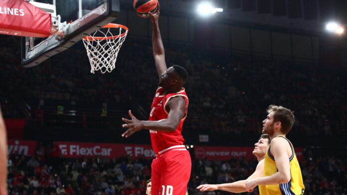 Ο Ολυμπιακός έκλεισε τον πρώτο γύρο στην 3η θέση με 11 νίκες