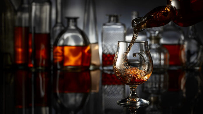shutterstock-poto-brandy-alkool.jpg