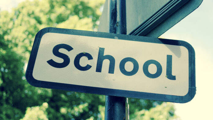 Απαγόρευση ζαχαρούχων ποτών στις ισπανικές σχολικές καντίνες: Νέα μέτρα διατροφής