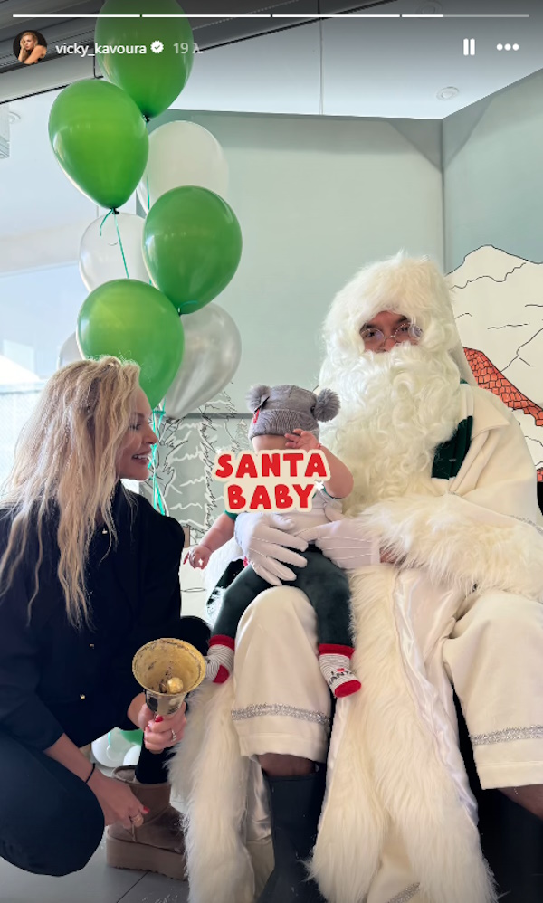 Βίκυ Κάβουρα – Γιώργος Τζαβέλλας: Η γιορτινή ανάρτηση με την έξι μηνών κόρη τους