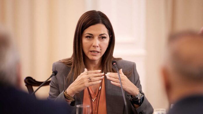 Ζαχαράκη: Μέχρι τέλος του έτους η νέα στρατηγική για την στέγη – Μέσα Φεβρουαρίου το Ανακαινίζω