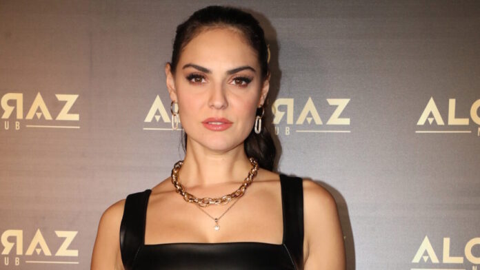 «Επειδή ξέρω ποιες είστε, αφήστε με ήσυχη»