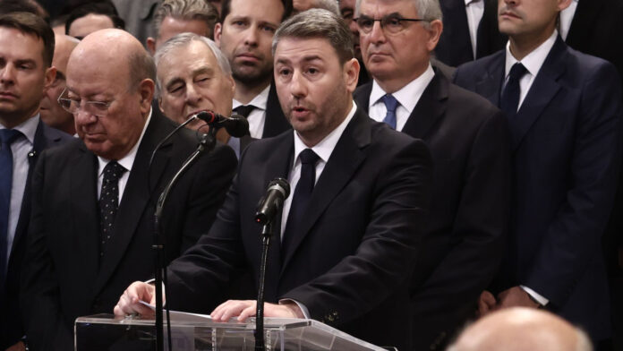 androulakis_kideia_simiti_intime.jpg