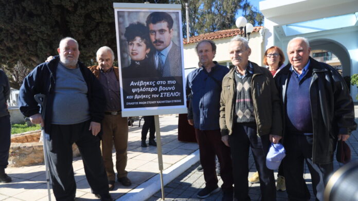 Καίτη Γκρέυ: Σε λαϊκό προσκύνημα η σορός της μεγάλης τραγουδίστριας