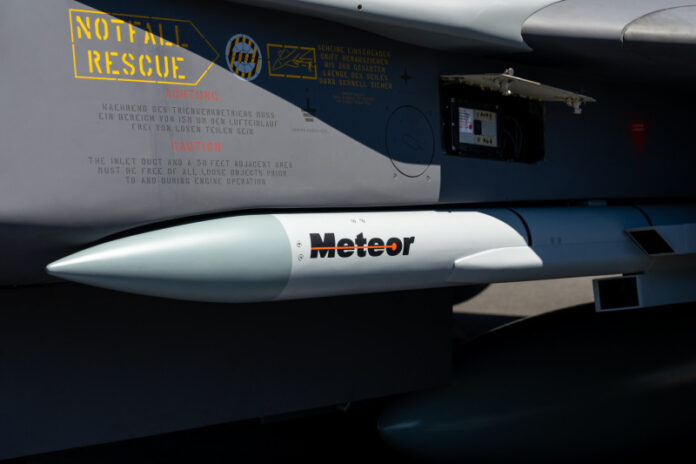 meteor_missiles_shutterstock_2173787203.jpg