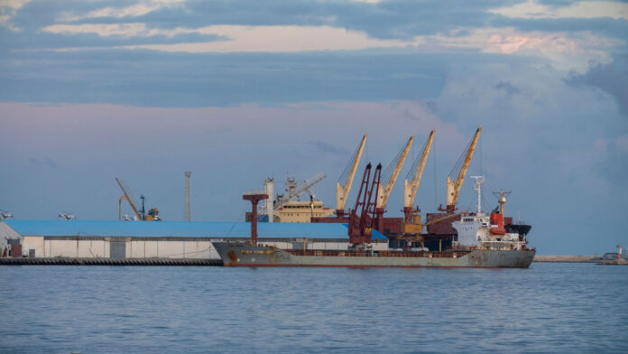 shutterstock_libya_tripoli_limani.jpg