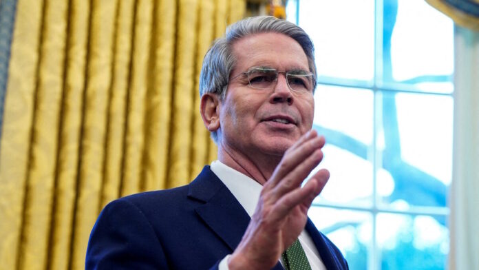 Η πολιτική του ισχυρού δολαρίου παραμένει ανέπαφη υπό τον Τραμπ