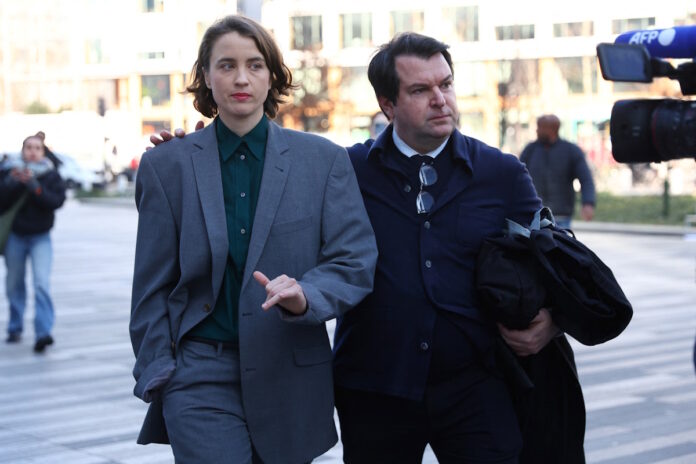 Ένοχος για τη σεξουαλική κακοποίηση της ηθοποιού Αντέλ Ενέλ ο σκηνοθέτης Κριστόφ Ρουζιά