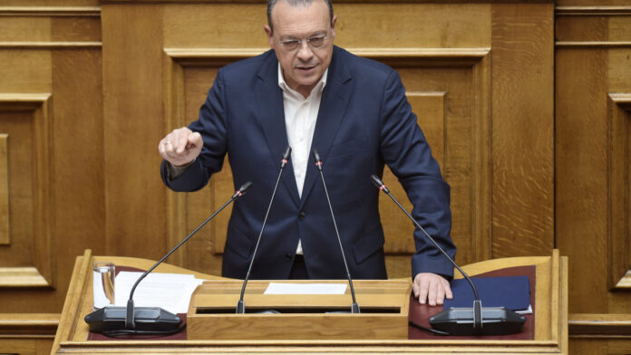 Φάμελλος: Ζητά επίσπευση της προ ημερησίας συζήτησης στη βουλή για τα Τέμπη