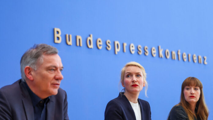 Κόμμα της Αριστεράς: «Ναι» στη χαλάρωση του φρένου χρέους, αλλά «όχι» σε αύξηση πολεμικών δαπανών