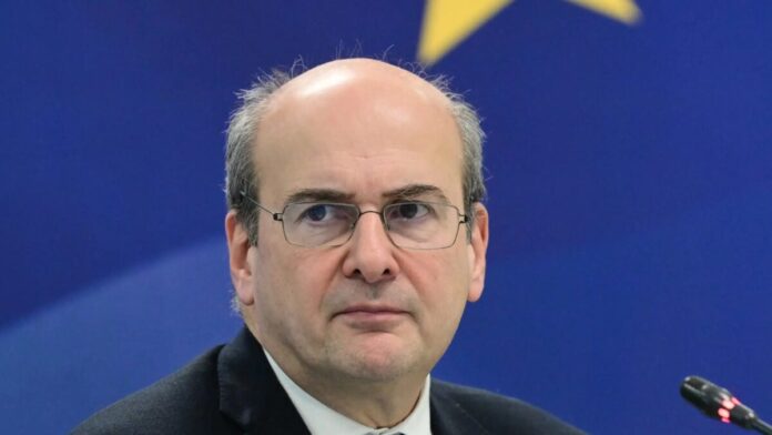 Επεκτείνονται οι ρυθμίσεις, νέες υποχρεώσεις για τους servicers, ευκολότερο το «πάγωμα» των πλειστηριασμών – Έξι μέτρα για το κόκκινο ιδιωτικό χρέος